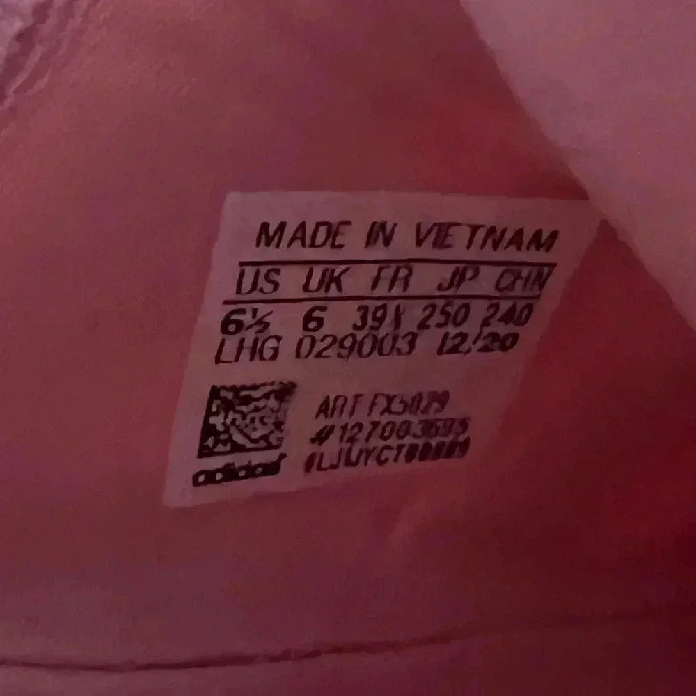 ADIDAS NMD in Pink - Picture 2 of 7